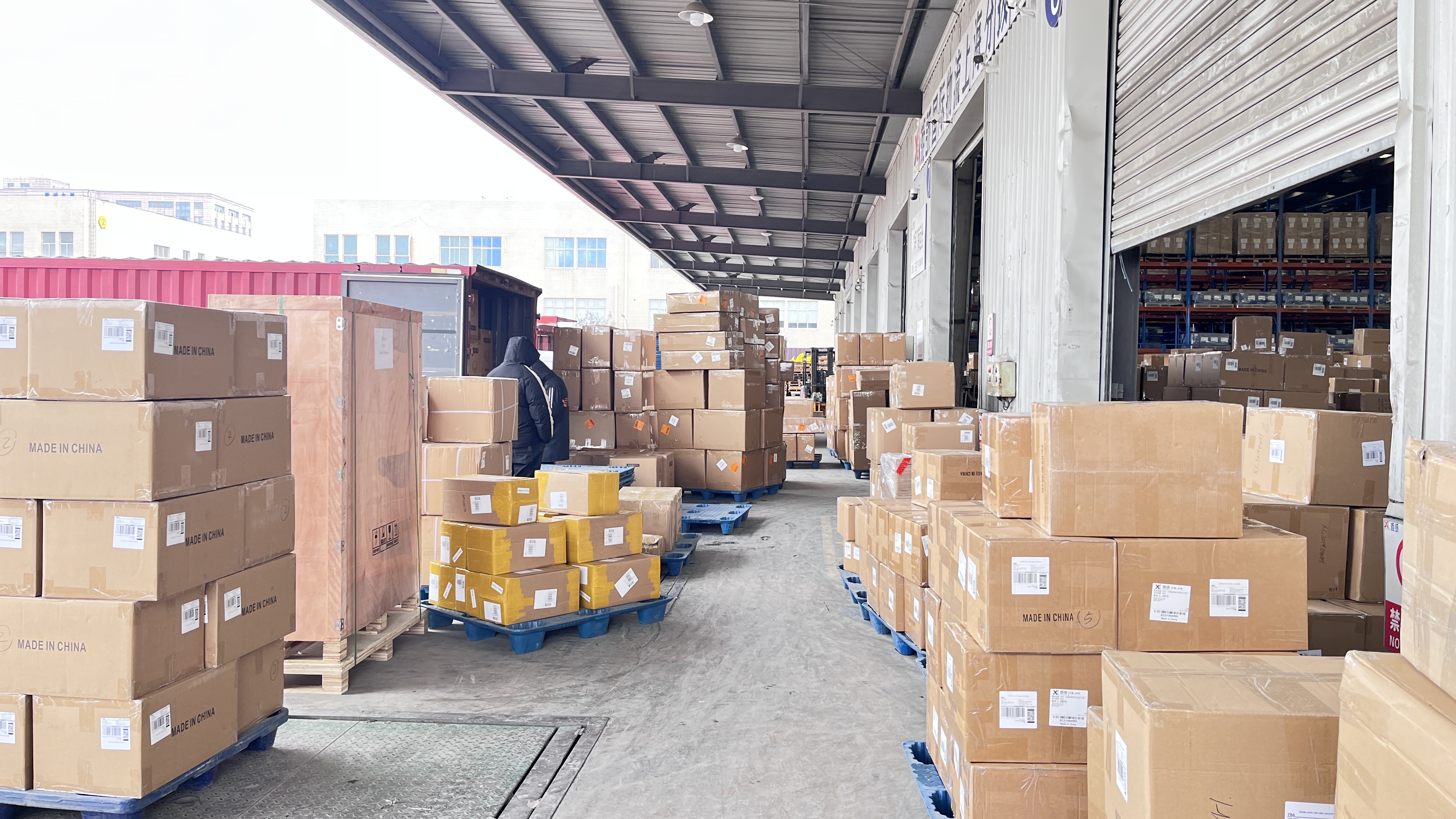美国海运运价上涨400美元，什么时候能降价